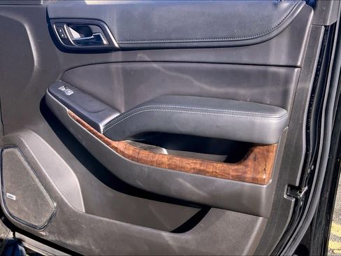 Used 2018 Chevrolet Tahoe LT w/ Luxury Package image 22