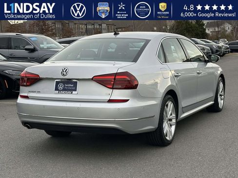 Used 2018 Volkswagen Passat 2.0T SEL Premium image 6