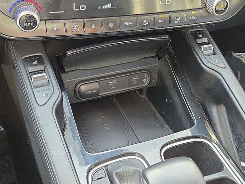 Used 2023 Kia Telluride SX FWD image 30