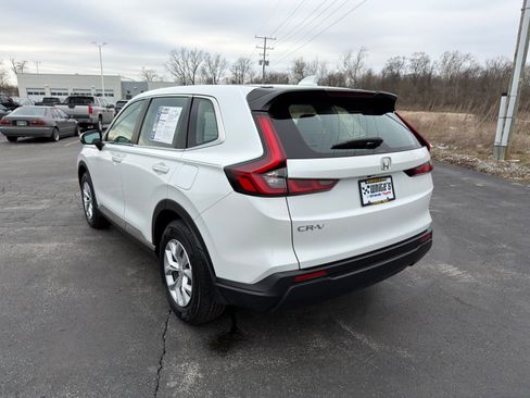 Used 2023 Honda CR-V LX image 4