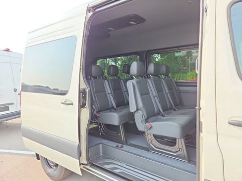 New 2026 Mercedes-Benz Sprinter 2500 image 28