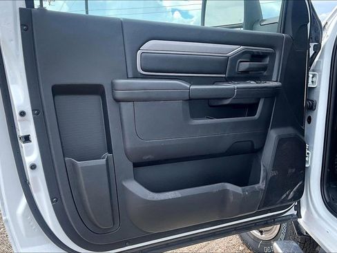 New 2024 RAM 3500 Tradesman AWD/4WD image 14