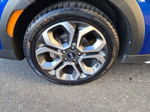 Used 2021 Kia Soul X-Line image 12