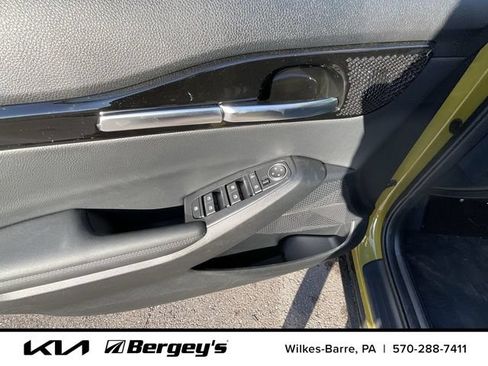 Certified 2024 Kia Seltos S AWD/4WD image 5