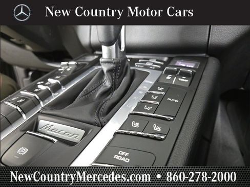 Used 2018 Porsche Macan image 23