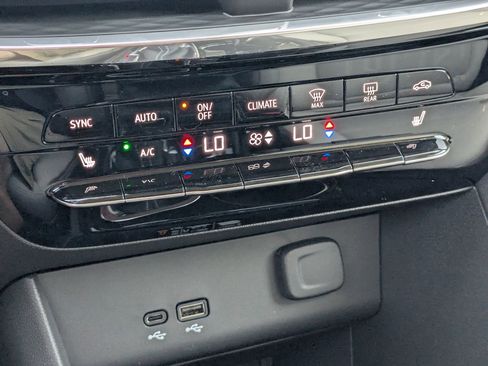 New 2026 Buick Encore GX Avenir w/ Avenir Technology Package image 18