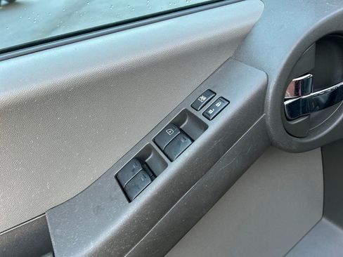 Used 2012 Nissan Xterra S image 18