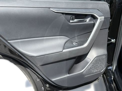 Certified 2025 Toyota RAV4 XLE w/ Convenience Package image 29