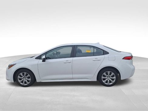 Used 2024 Toyota Corolla LE image 13