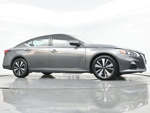 Used 2021 Nissan Altima 2.5 SV image 38