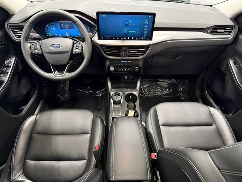 Used 2023 Ford Escape Platinum w/ Class II Trailer Tow Package AWD/4WD image 12