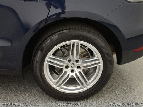 Used 2020 Porsche Macan S image 47