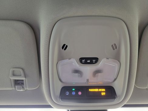 Used 2025 Buick Encore GX Preferred image 18