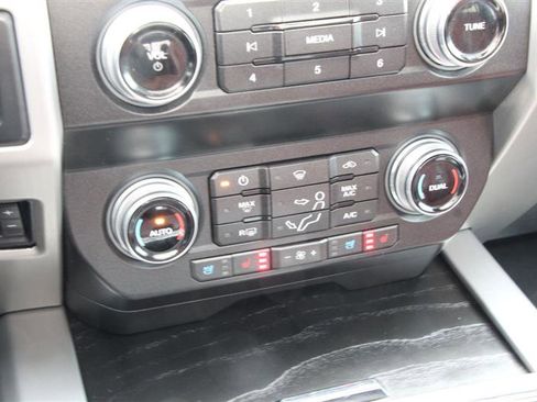 Used 2019 Ford F350 Platinum w/ Platinum Ultimate Package image 44