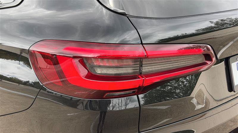 Used 2021 BMW X5 M Competition w/ Premium Package AWD/4WD image 23