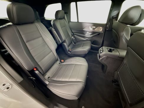 New 2026 Mercedes-Benz GLS 450 4MATIC image 31