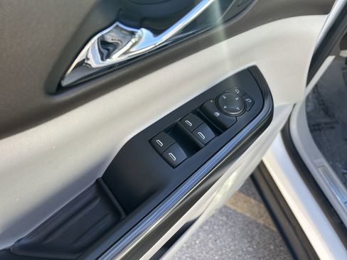 Certified 2018 GMC Acadia SLT image 24