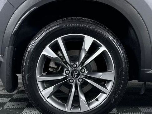 Certified 2023 INFINITI QX60 Luxe image 10