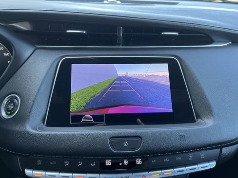 Used 2020 Cadillac XT4 Premium Luxury image 30