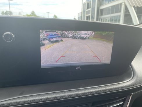 Used 2024 Buick Encore GX Preferred AWD/4WD image 15