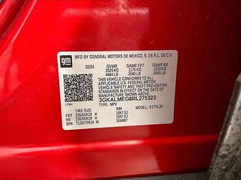 Used 2024 GMC Terrain SLE w/ Driver Convenience Package image 43