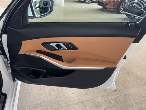 Certified 2025 BMW 330i Sedan image 9