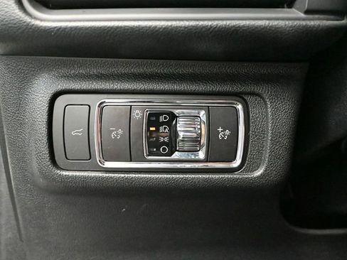 Used 2023 Lincoln Corsair Reserve w/ Jet Appearance Package image 29