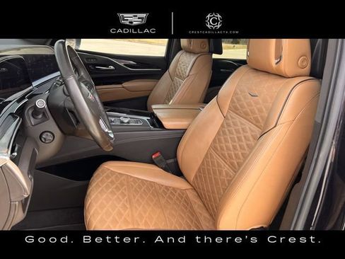 Certified 2021 Cadillac Escalade Premium Luxury w/ LPO, Illumination Package image 24