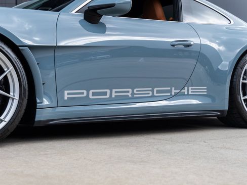 Certified 2024 Porsche 911 S/T image 22