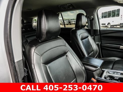 Used 2023 Ford Explorer XLT w/ Equipment Group 202A AWD/4WD image 72