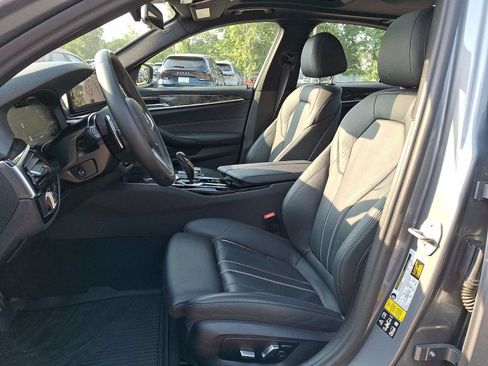 Used 2023 BMW 540i xDrive w/ M Sport Package AWD/4WD image 10