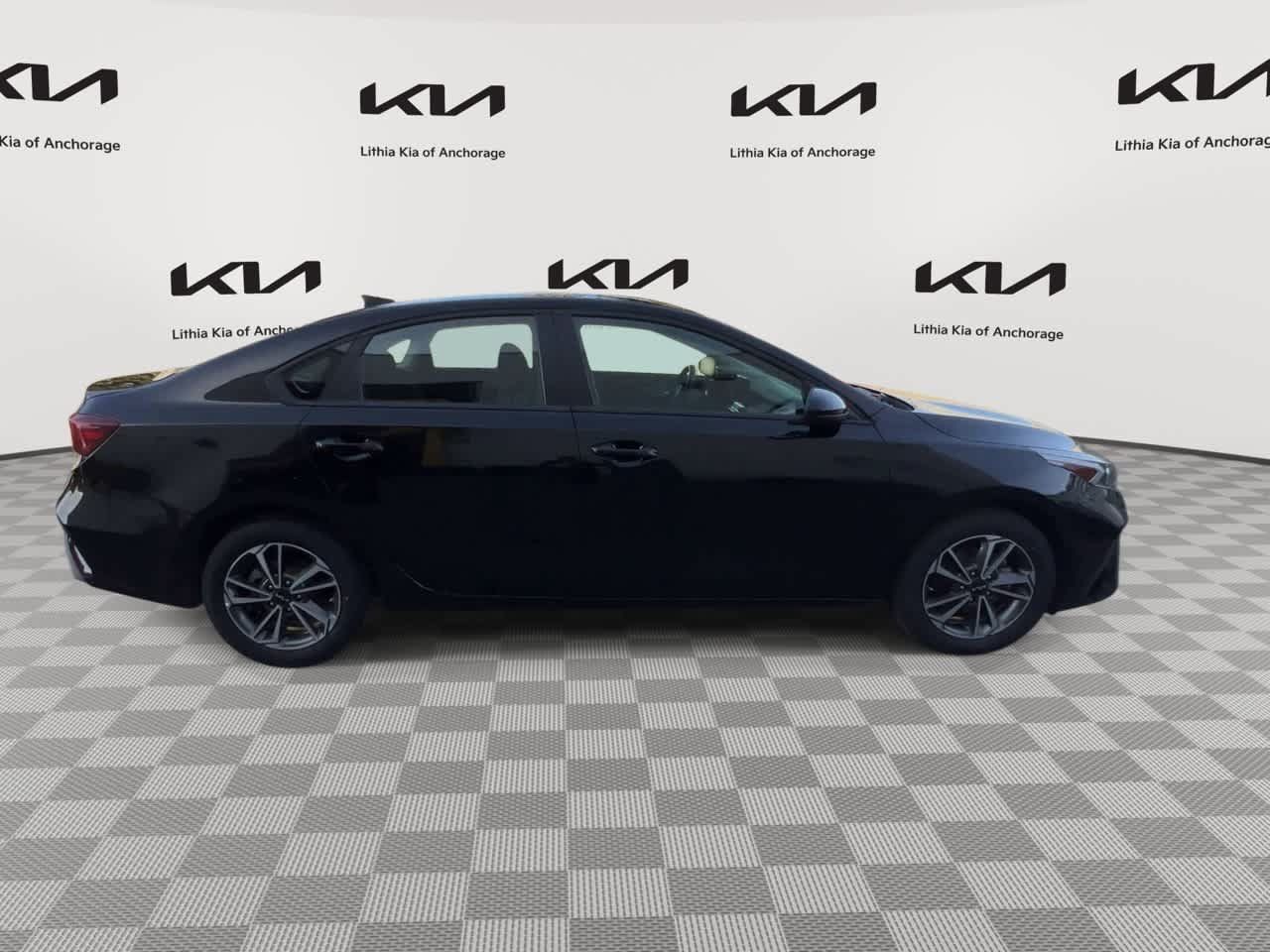 Certified 2023 Kia Forte LXS FWD image 5