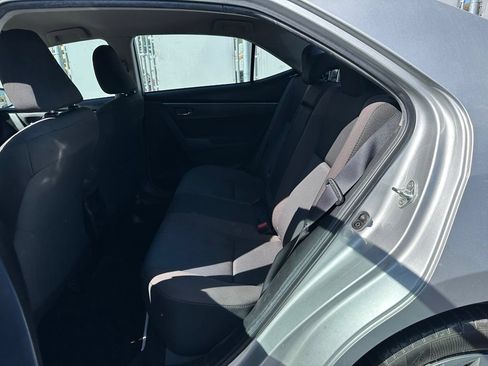 Used 2018 Toyota Corolla LE FWD image 7