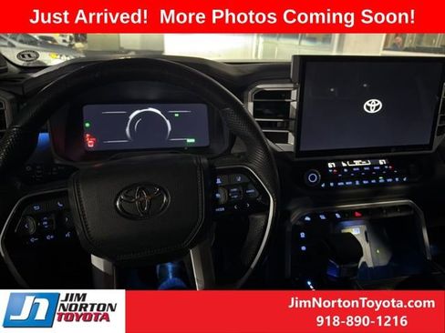 Used 2024 Toyota Sequoia Platinum AWD/4WD image 12