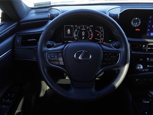 Used 2024 Lexus ES 250 w/ Premium Package image 17