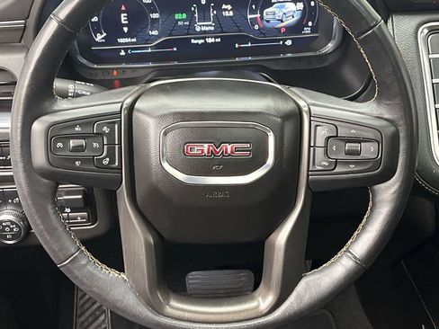 Certified 2022 GMC Yukon AT4 w/ Technology Package AWD/4WD image 17