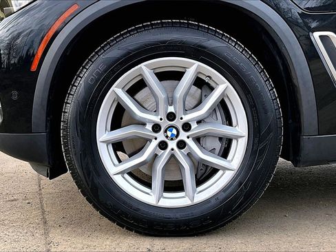 Used 2021 BMW X5 xDrive45e w/ Premium Package image 12