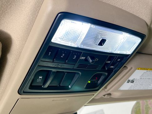 Used 2021 Toyota 4Runner Limited image 22