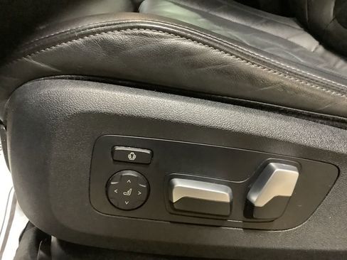 Used 2023 BMW X5 xDrive40i w/ Premium Package image 24