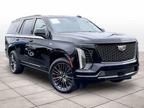 Used 2025 Cadillac Escalade Sport Platinum AWD/4WD image 2