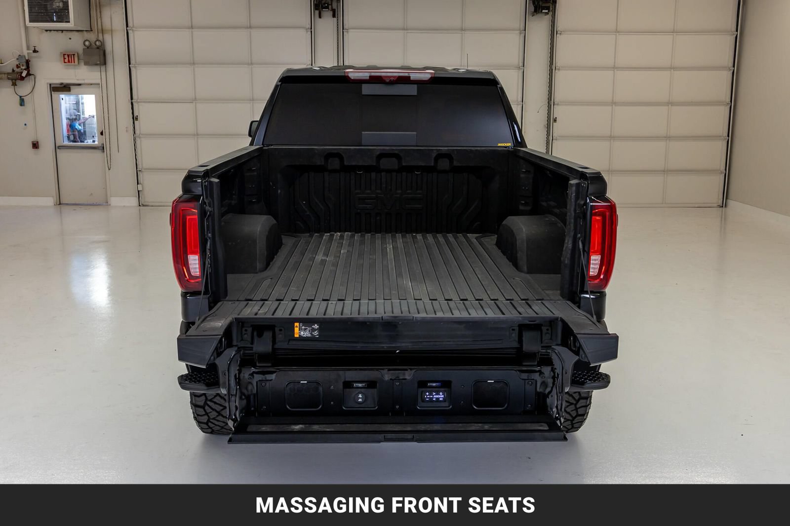 Used 2026 GMC Sierra 1500 Denali Ultimate AWD/4WD image 9