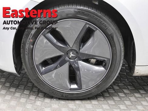 Used 2018 Tesla Model 3 Long Range image 28