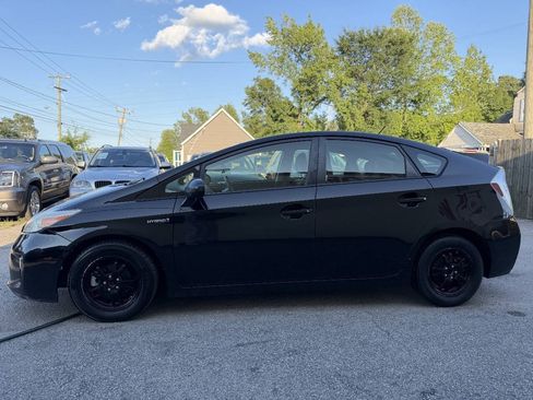 Used 2014 Toyota Prius Two FWD image 5