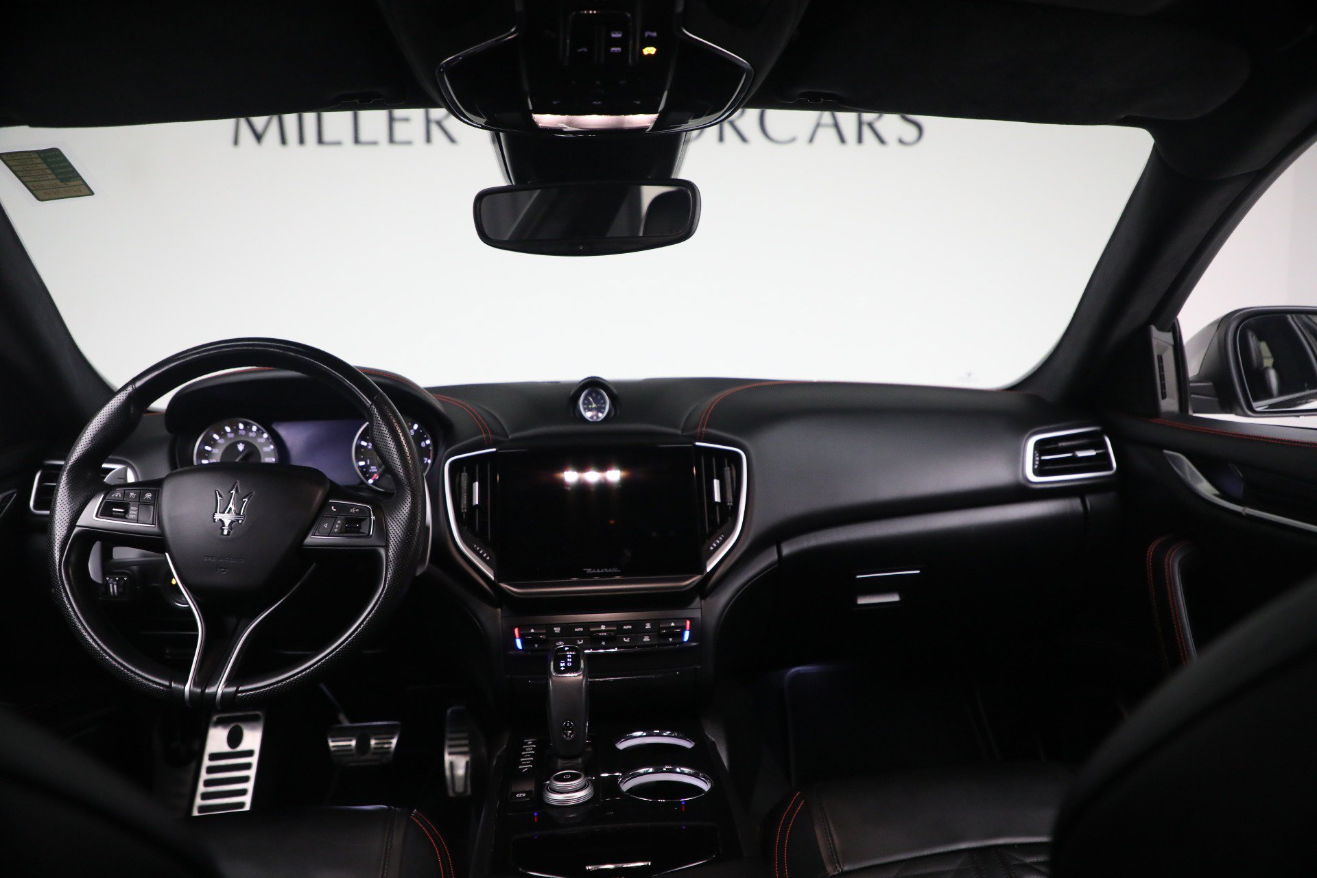 Used 2022 Maserati Ghibli Modena Q4 AWD/4WD image 19