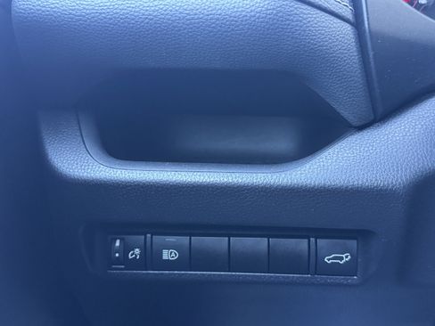 Certified 2022 Toyota RAV4 XLE w/ Convenience Package image 32