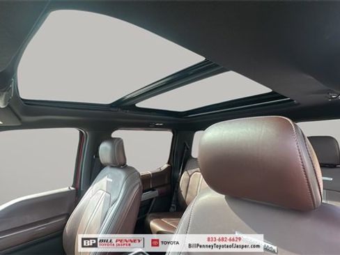 Used 2015 Ford F150 Platinum w/ Equipment Group 701A Luxury image 12