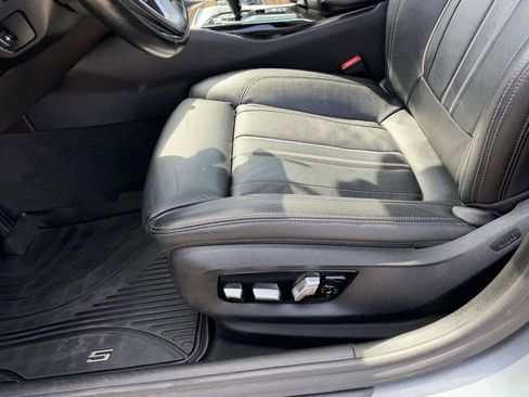 Used 2019 BMW 530i xDrive image 17