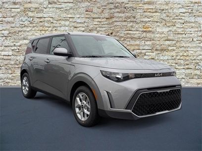New 2025 Kia Soul LX