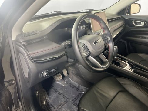 Used 2022 Jeep Compass Trailhawk w/ Trailhawk Elite Group AWD/4WD image 9