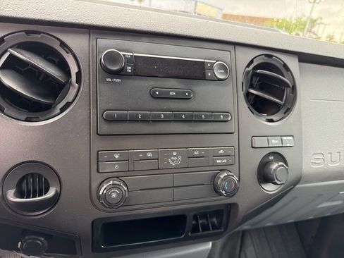 Used 2015 Ford F250 XL w/ Power Equipment Group image 12